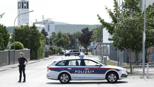 The 19-year-old stole the chemicals he wanted to use to make explosives from a business in Ternitz. (Bild: APA/ALEX HALADA, Krone KREATIV)