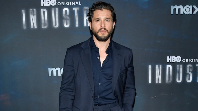 Because of sex scenes  Kit Harrington s children should never  