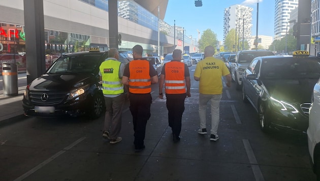 Gemeinsam patroullieren Mitarbeiter der ÖBB-Sicherheitsdienste nun mit Mitgliedern der Taxi-Innung auf dem Taxi-Standplatz vor dem Wiener Hauptbahnhof. (Bild: WKW / Jörg Michner, Krone KREATIV)