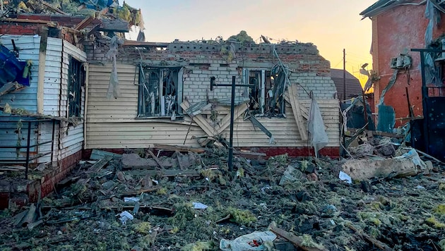 A completely destroyed house in the Russian oblast of Kursk (Bild: ASSOCIATED PRESS)