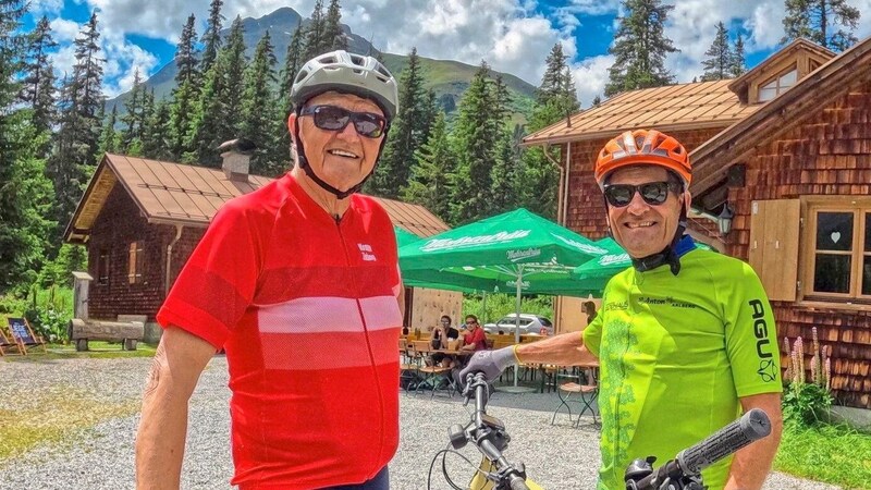 Die Senioren Toni und Franz bei der Konstanzer Hütte. (Bild: Toni Silberberger)