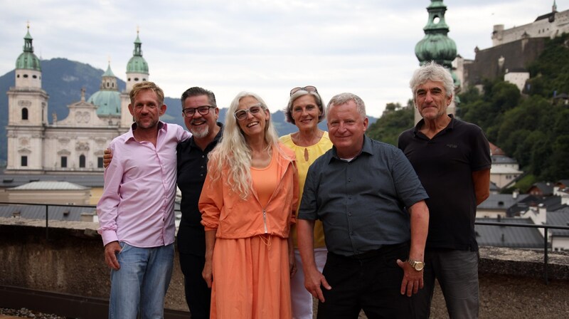 Die Statisten Manfred Passrugger, Herbert Mack, Susanne Ziegler, Sabine Unger, Uwe Seber und Franz Heiling (Bild: Tröster Andreas)