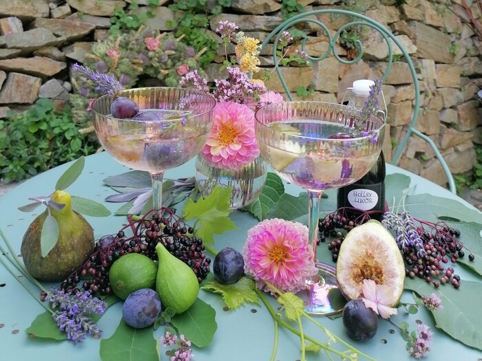 Figs make wonderful cocktails or bowls.