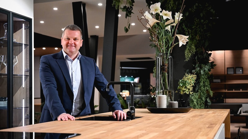 Ewald Marschallinger has been the head of kitchen manufacturer DAN, which uses the Ballingslöv network, since April. The worktops are now produced by a Danish sister company. (Bild: Wenzel Markus)