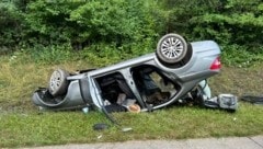 Ein schwerer Verkehrsunfall forderte drei Verletzte.  (Bild: FF Feistritz)