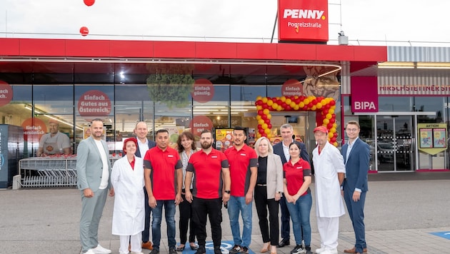 Das Team von Penny Wien Donaustadt freut sich über den wieder eröffneten Markt. (Bild: Robert HARSON)