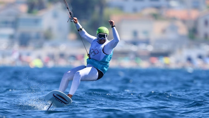 Valentin Bontus wurde für Olympia-Gold und WM-Bronze in der Formula Kite geehrt.