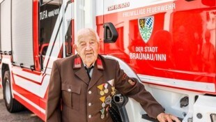 Der Pensionist hält noch engen Kontakt zu seinen Feuerwehrkollegen.