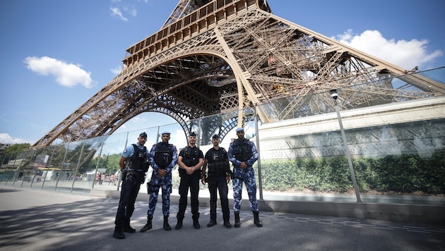 The Paris police are prepared for the closing weekend. (Bild: AFP/APA/Valentine CHAPUIS)