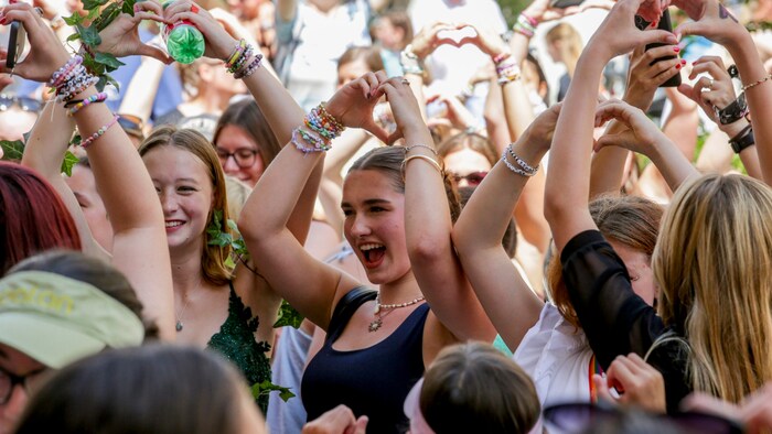 Despite the concert cancellations in Vienna, the "Swifties" celebrated their star.