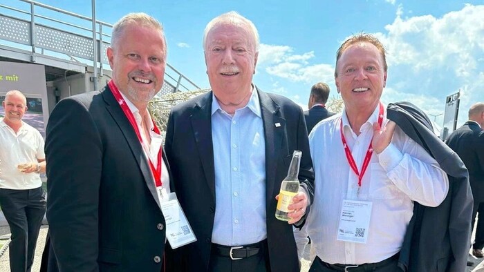 Deputy Mayor Rainer Spenger with Vienna's former mayor Michael Häupl (center) and SPÖ club ...
