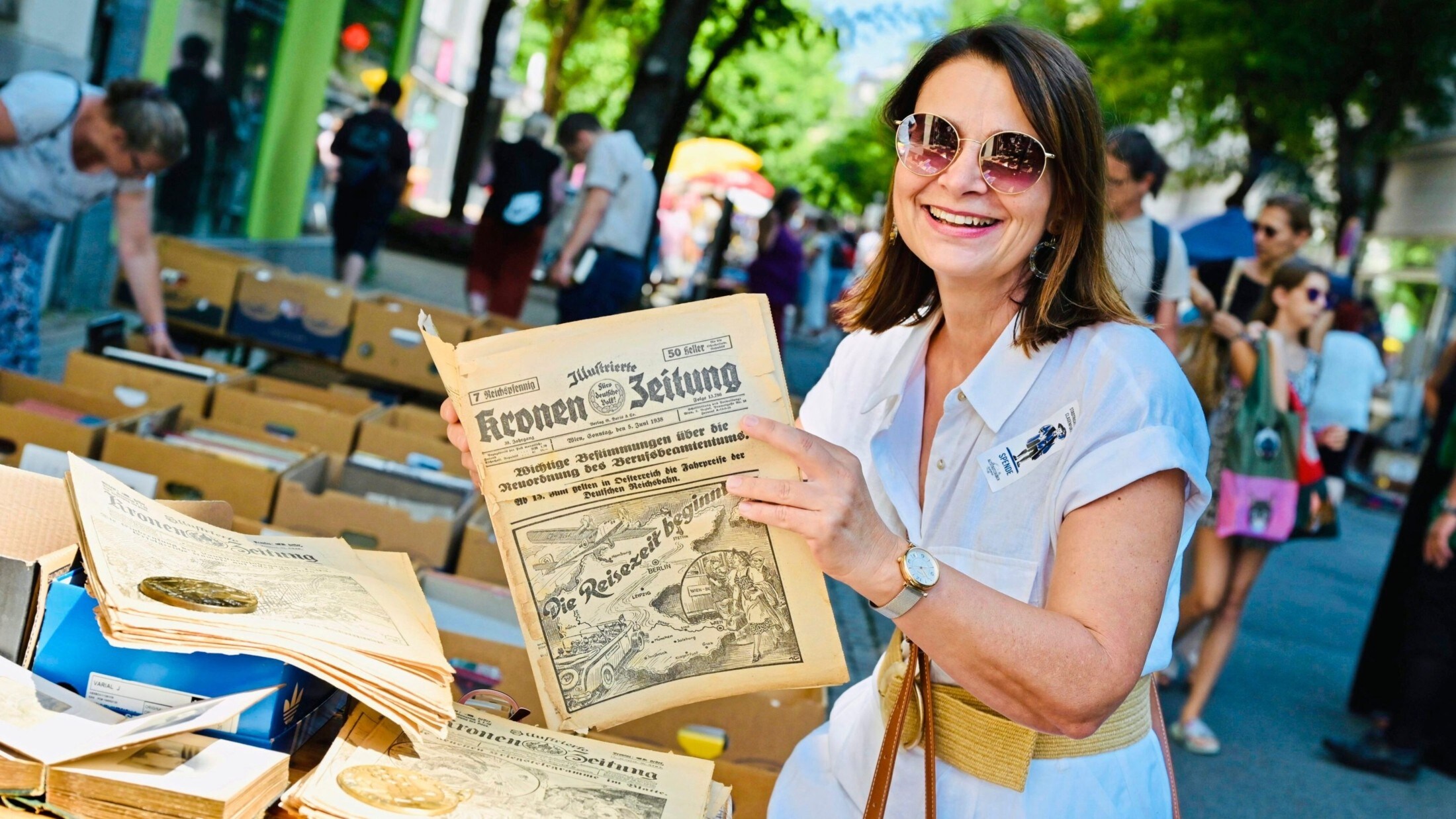 A "crown" from 1940 - to read and buy at the Altstadtzauber flea market.