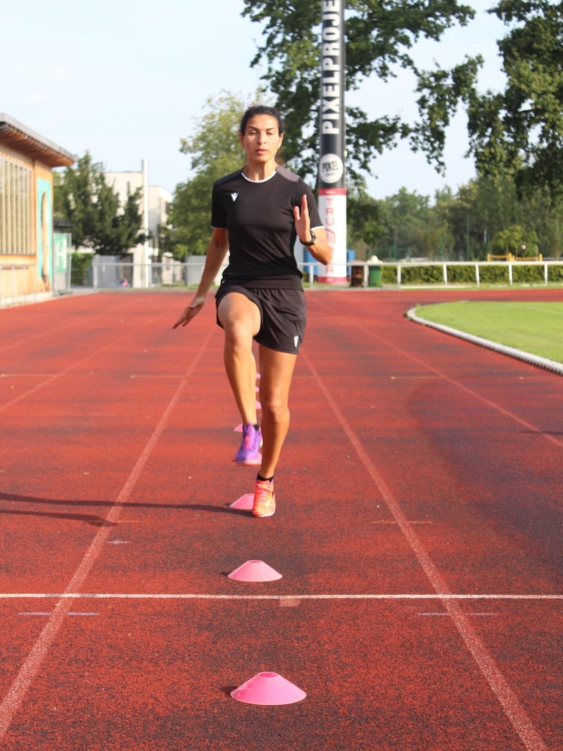 Special running sessions are part of the training. (Bild: Peter Weihs/Kronenzeitung)