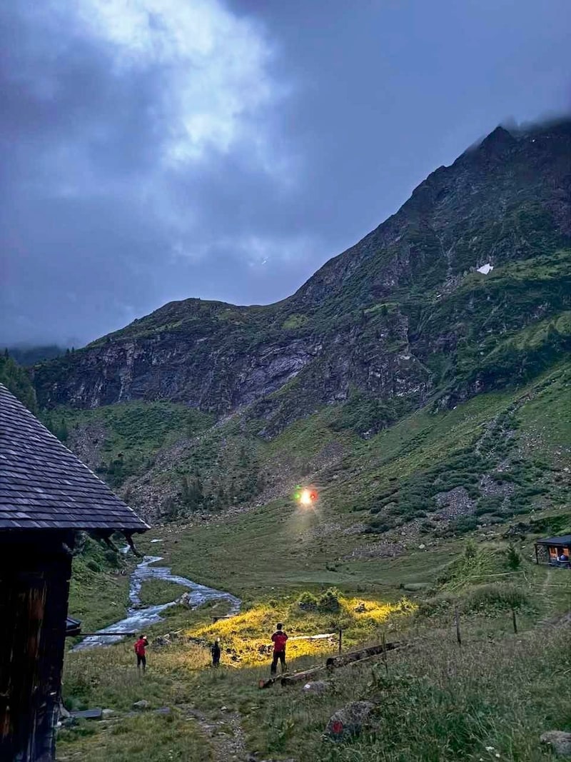 Night-time search operations are particularly challenging for the mountain rescuers. (Bild: Bergrettung Steiermark)