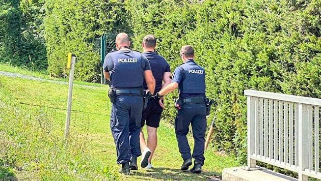 The last major police operation went from strength to strength: three people smugglers were arrested. (Bild: Christian Schulter)