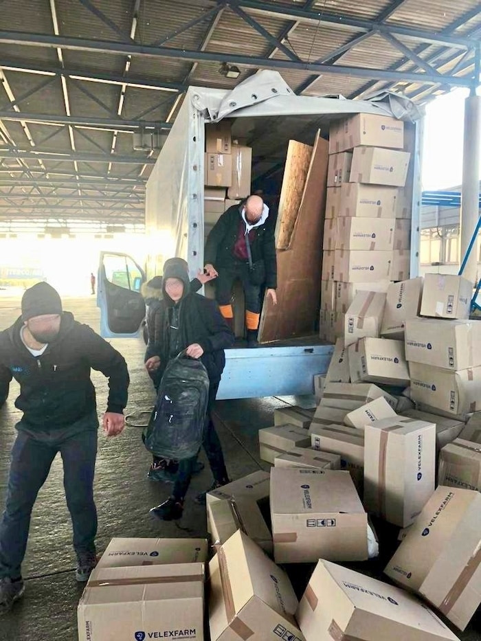 Flüchtlinge, hinter Holzwänden versteckt im Lkw-Laderaum – Bilder wie dieses sind nun selten im ...