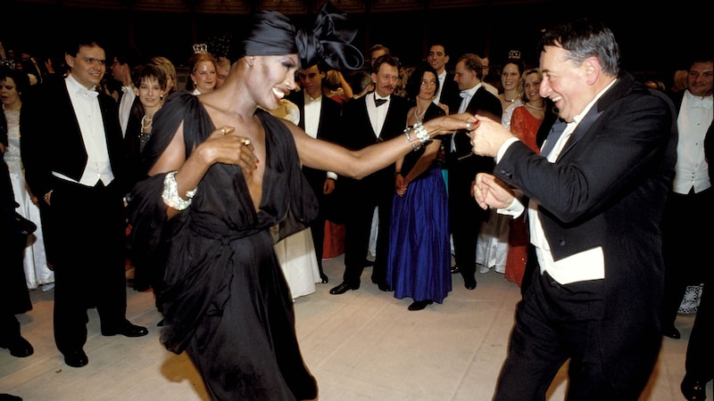 Eine wilde Opernball-Nacht mit Grace Jones (Bild: Starpix)