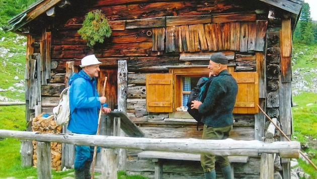 Bodo Hell gilt als besonders gastfreundlich. Regelmäßig stiegen Wanderer zu ihm auf. (Bild: Peter Gruber)