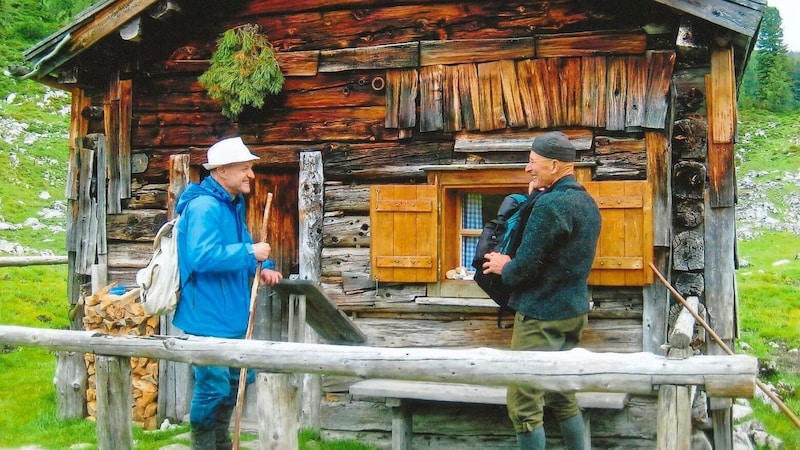 Bekannte bangen um Bodo Hell (re.), vermisster Senner der Grafenbergalm. (Bild: Peter Gruber)