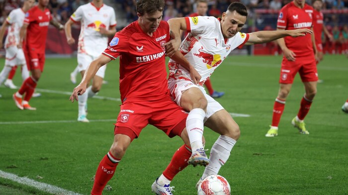 Salzburg's Oscar Gloukh (right against Twente's Eiting) is in great form at the moment.