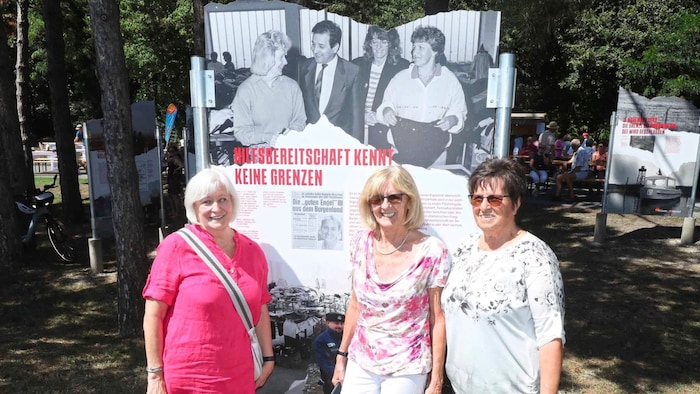 Then and now: Maria Kanitsch, Hannelore Tremmel and Gertrude Freiler.