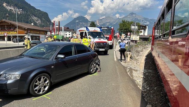 The car was rammed at the rear and spun. (Bild: zoom.tirol)