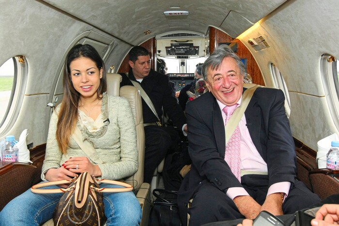 Ruby Rubacuori – Berlusconis Skandal-Gspusi – holte Lugner persönlich im Privatjet ab!