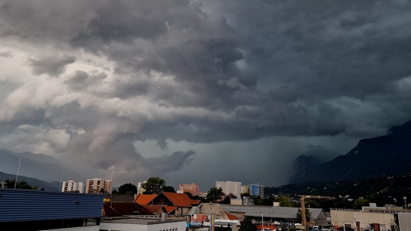 The front approached the provincial capital from Zirl. (Bild: Andreas Moser)