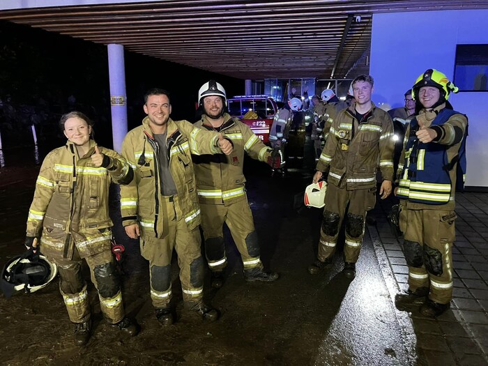 Die Feuerwehrleute hatten alles im Griff.