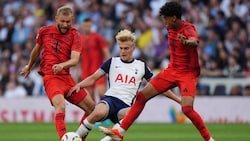 Konrad Laimer (links im Bild bei Bayerns Testmatch gegen Tottenham am vergangenen Samstag) (Bild: APA/PA Wire)