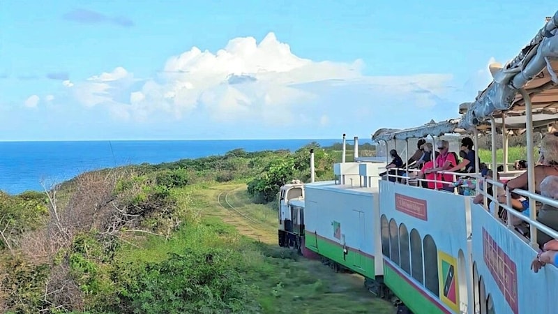 The train on St. Kitts &amp; Nevis is a very popular attraction. (Bild: Ed Ricker)