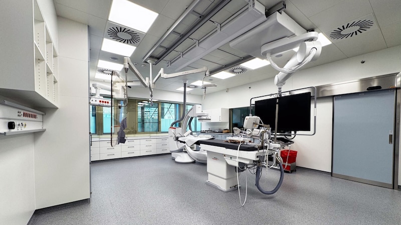 The cardiac catheterization laboratory at Innsbruck Hospital was recently expanded. It is now being evaluated whether this is sufficient for the provision of care. (Bild: Spiegltec GmbH)