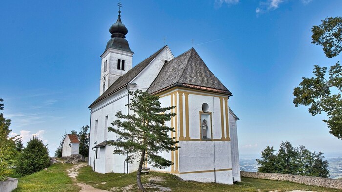 Die zauberhafte Wallfahrtskirche Sveti Duh ist nur ein Höhepunkt dieser idyllischen Wanderung. 