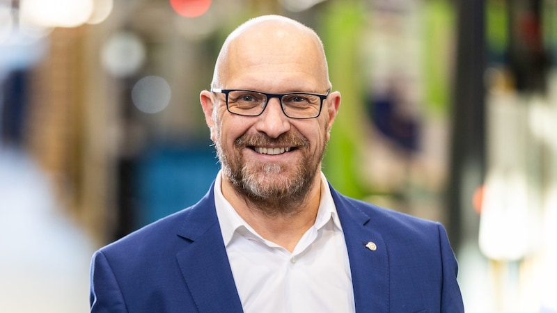 Company boss Christian Schreiberhuber: "We now make just under five percent of our turnover with e-mobility, and in five years' time it should be a quarter." (Bild: wwww.benjaminwald.at)