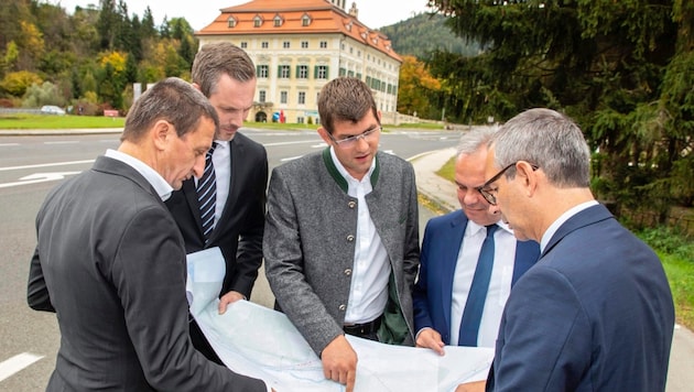 Provincial Vice-President and Road Construction Officer Martin Gruber has been calling for the "death route" to be upgraded for years. Now he wants to negotiate with the new government. (Bild: zVg)