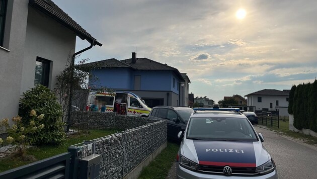 A young woman and two children were found dead in a house in Lower Austria on Wednesday. (Bild: Sandra Ramsauer, Krone KREATIV)