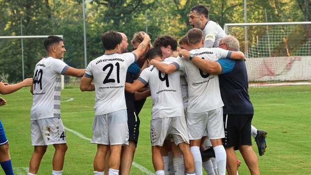 Köttmannsdorf celebrate a 2-0 win in the derby against ATUS Ferlach. (Bild: Kuess Josef/Kuess)