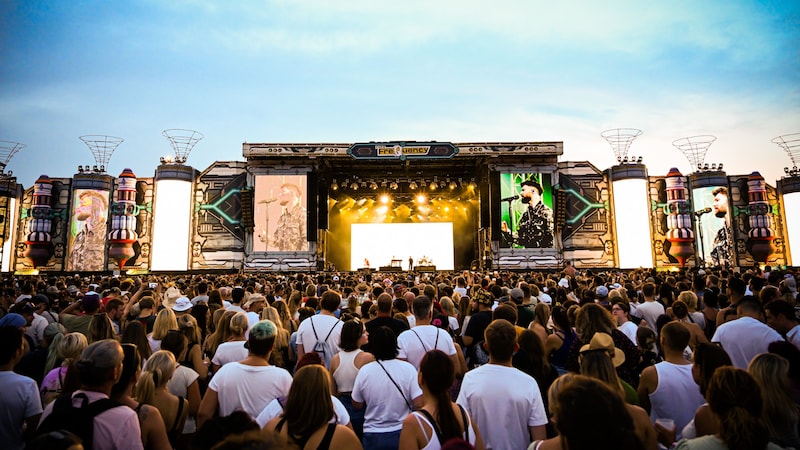 A total of around 45,000 fans watched the festival kick-off on Wednesday evening at the Frequency Festival. (Bild: Andreas Graf)