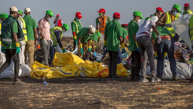 A Boeing aircraft crashed in Ethiopia in 2019. (Bild: AP/Mulugeta Ayene)