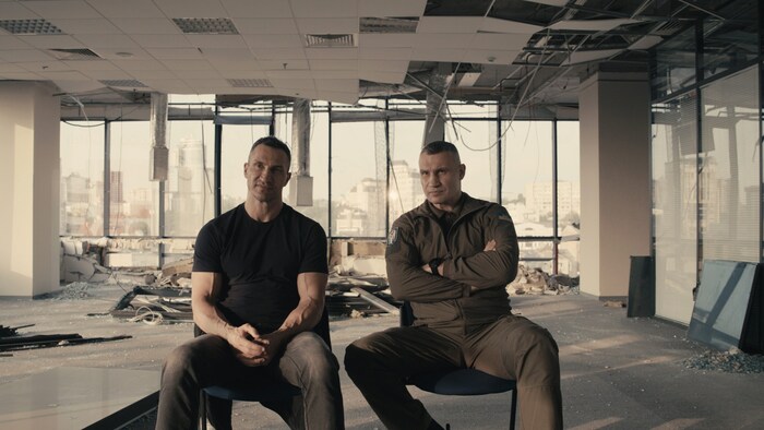 Bruderliebe zwischen den Trümmern des Krieges: Wladimir (l.) und Vitali Klitschko.