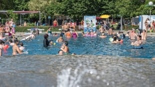 Auch das Augartenbad in Graz war am Donnerstag mehr als gut besucht. (Bild: Juergen Fuchs)