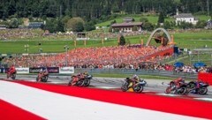 Im Auge des Bullen erwartet die Tausenden Fans wieder ein Zweirad-Krimi. (Bild: Philip Platzer / Red Bull Ring)