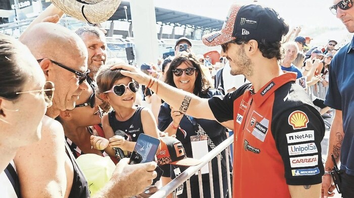 Bagnaia came very close to his fans.