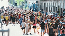 Zehntausende Motorsportfans sind aktuell bei der MotoGP in Spielberg, viele davon auf den ...