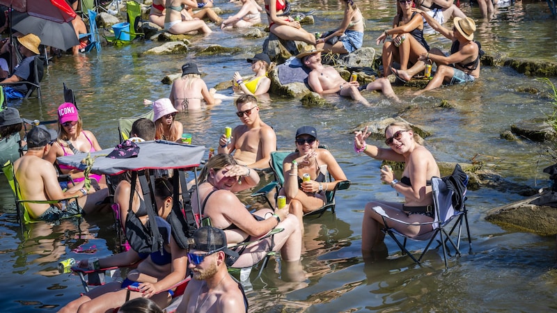 Gerade zu Mittag und am frühen Nachmittag waren die Temperaturen so hoch, dass die Traisen die gewünschte Abkühlung bot. (Bild: Andreas Graf)