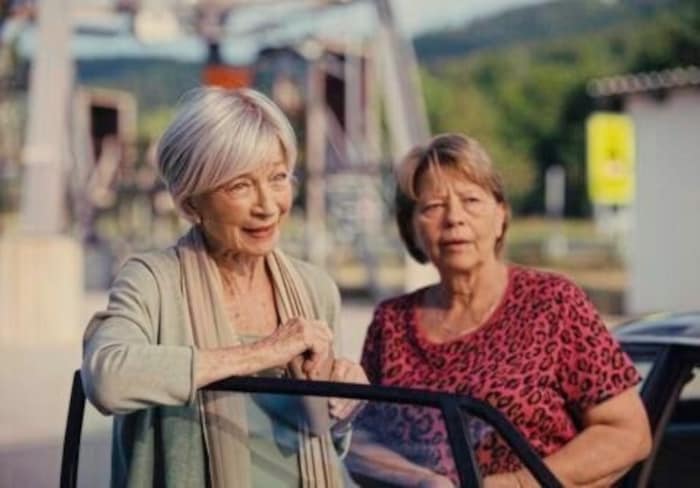 Christine Ostermayer und Margarethe Tiesel in „80 plus“