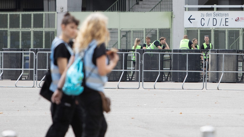 Das Wiener Happel-Stadion wird zur Hochsicherheitszone. (Bild: AFP or licensors)