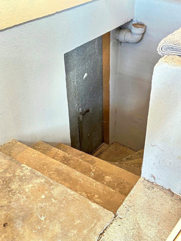 Über den Keller wollte der Täter ins Haus gelangen.