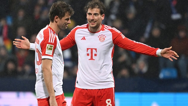 Leon Goretzka (right) is likely to leave FC Bayern. (Bild: APA/AFP/INA FASSBENDER)