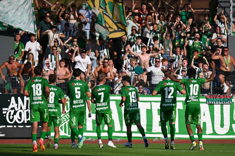 First goal celebration for Austria Lustenau. (Bild: GEPA pictures)